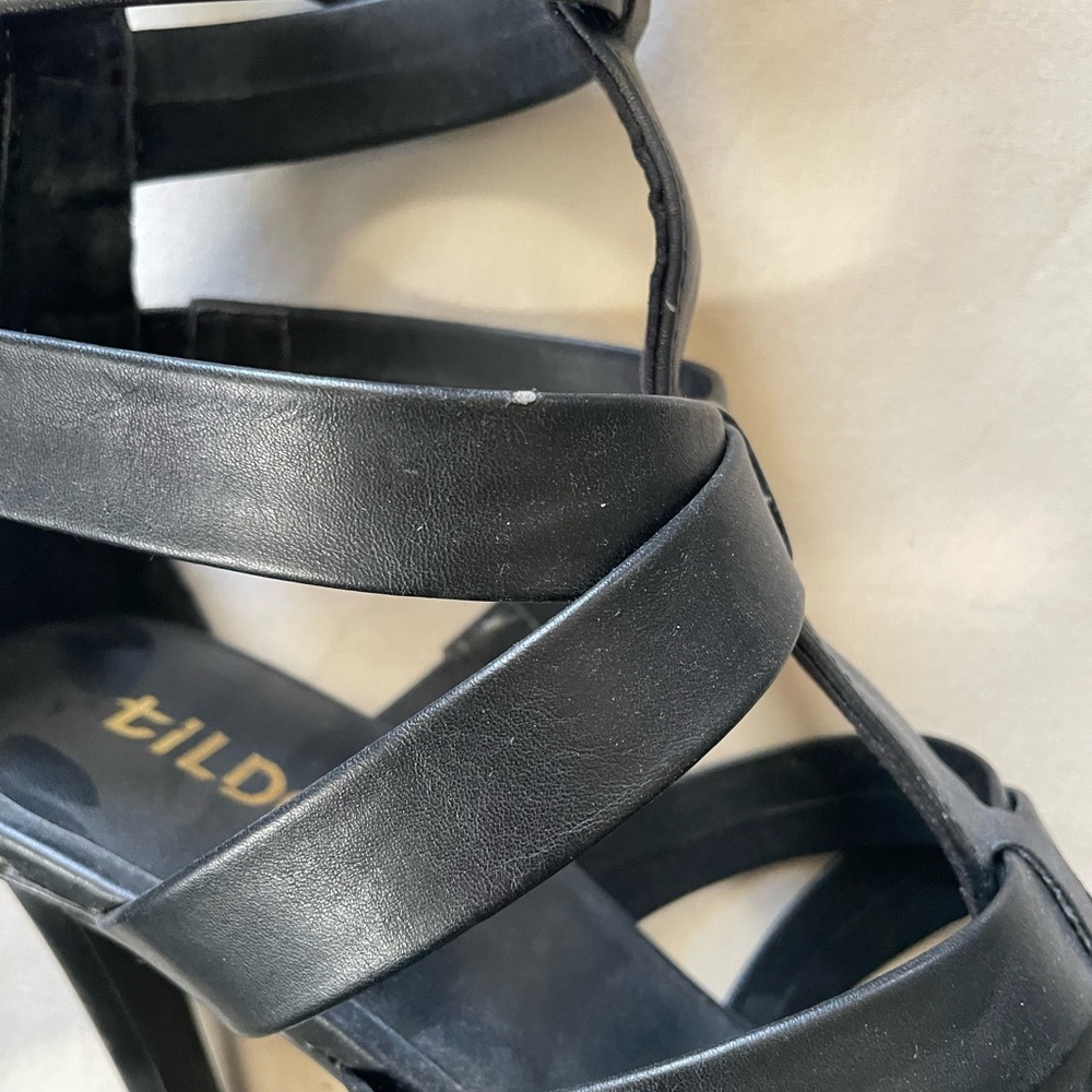 Tildon Black Knee High Gladiator Heels - Picture 6 of 9